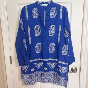 Zara Floral Embroidered Tunic  V-Neck Bohemian Blue White Womens size M